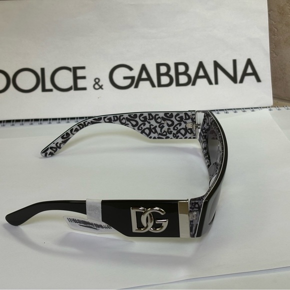 New Dolce & Gabbana DG4411 3389/8G Black on New Graffiti - Picture 8 of 16